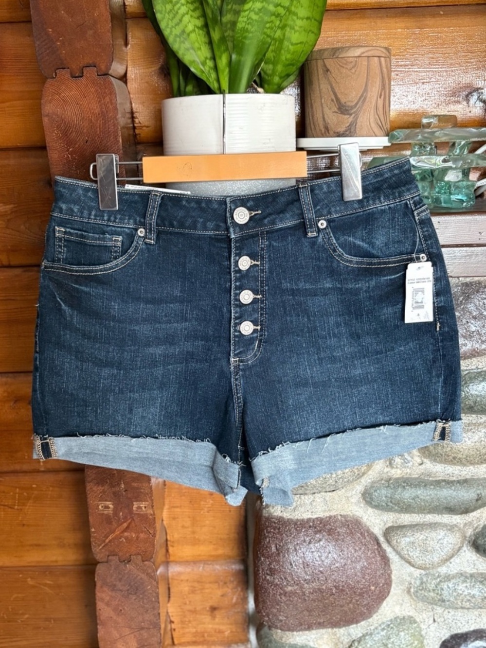 NWT Warehouse One High Rise Button Fly Denim Shorts Size 8